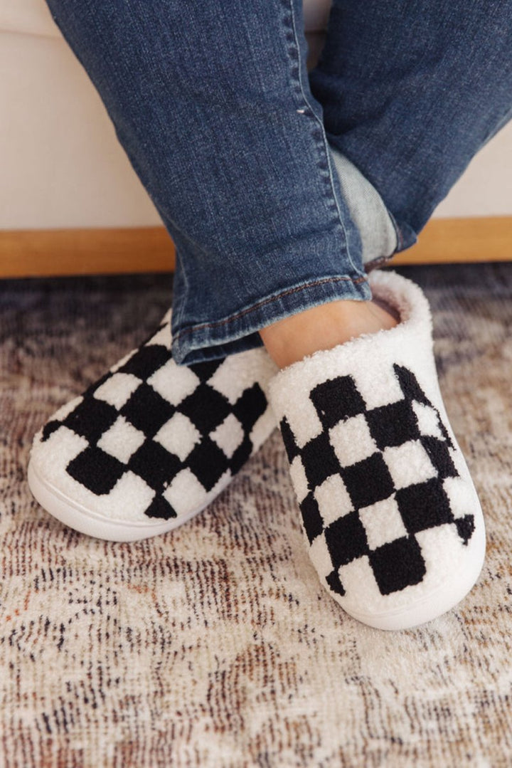 Violette Checkered Print Fuzzy Slip On Winter Slippers - Rebel Nomad