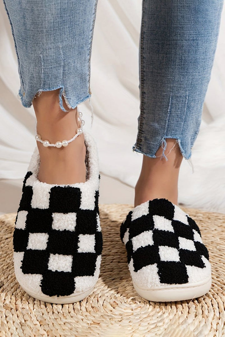 Violette Checkered Print Fuzzy Slip On Winter Slippers - Rebel Nomad